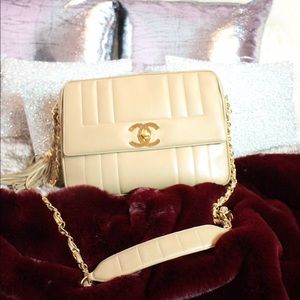 SOLD!!!!!!! Vintage Beige Chanel Bag